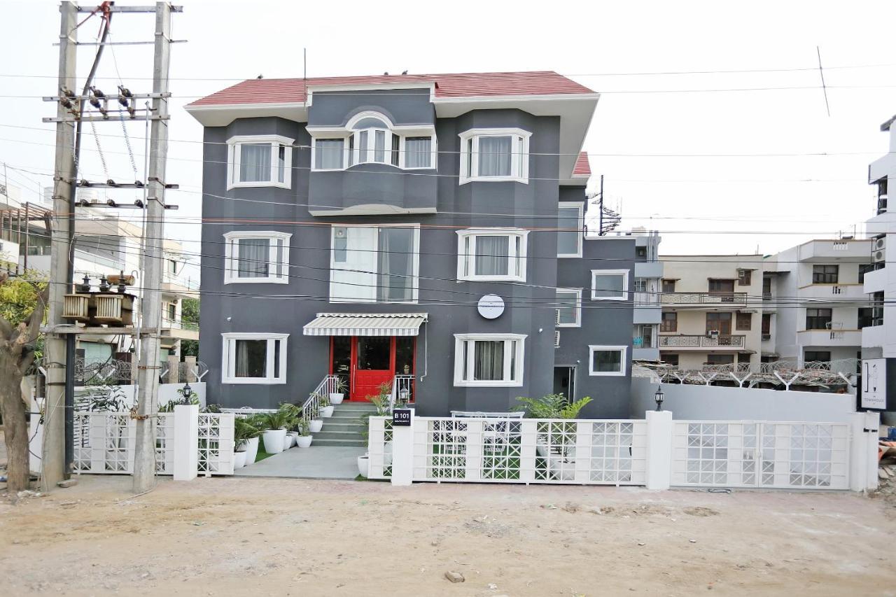 Oyo Townhouse 17 Huda City Center Near Leisure Valley Park 古尔冈 外观 照片