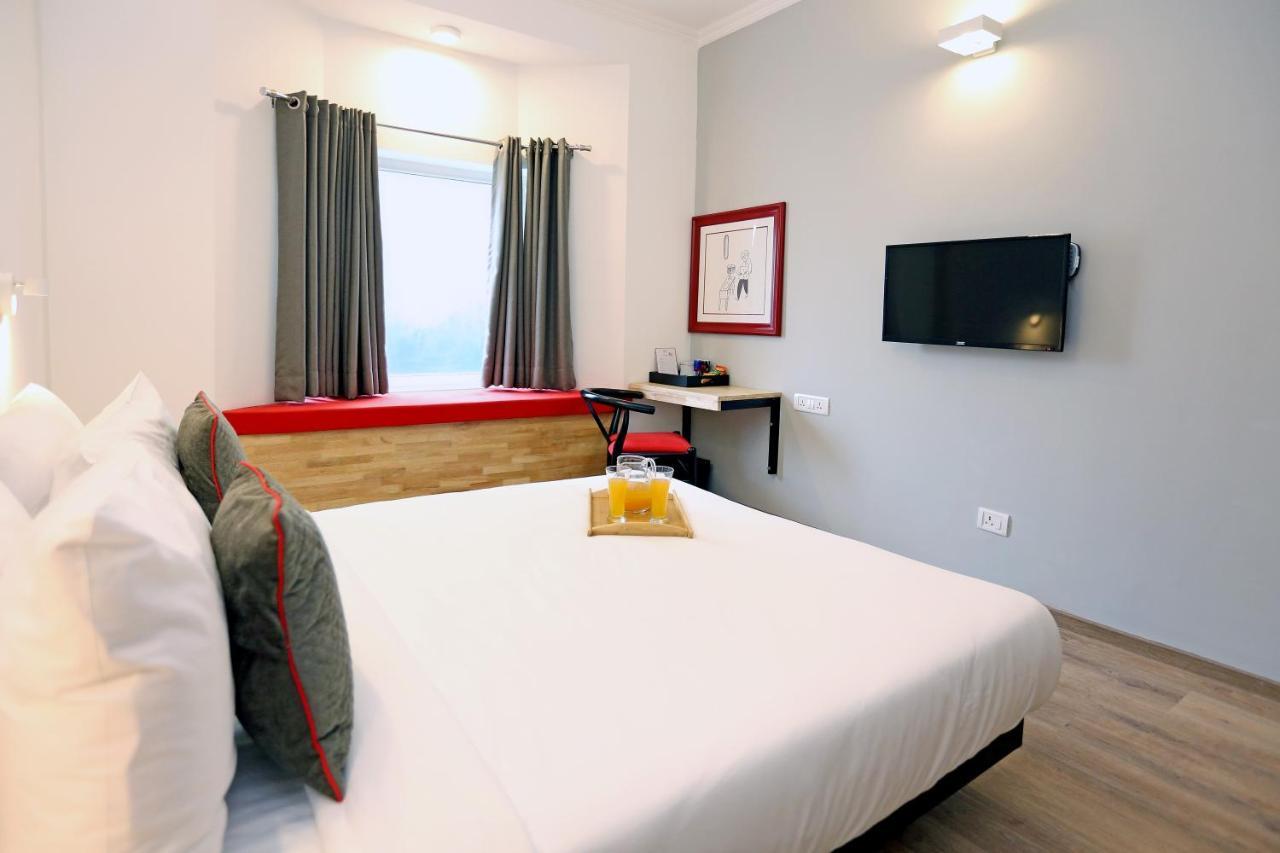 Oyo Townhouse 17 Huda City Center Near Leisure Valley Park 古尔冈 外观 照片