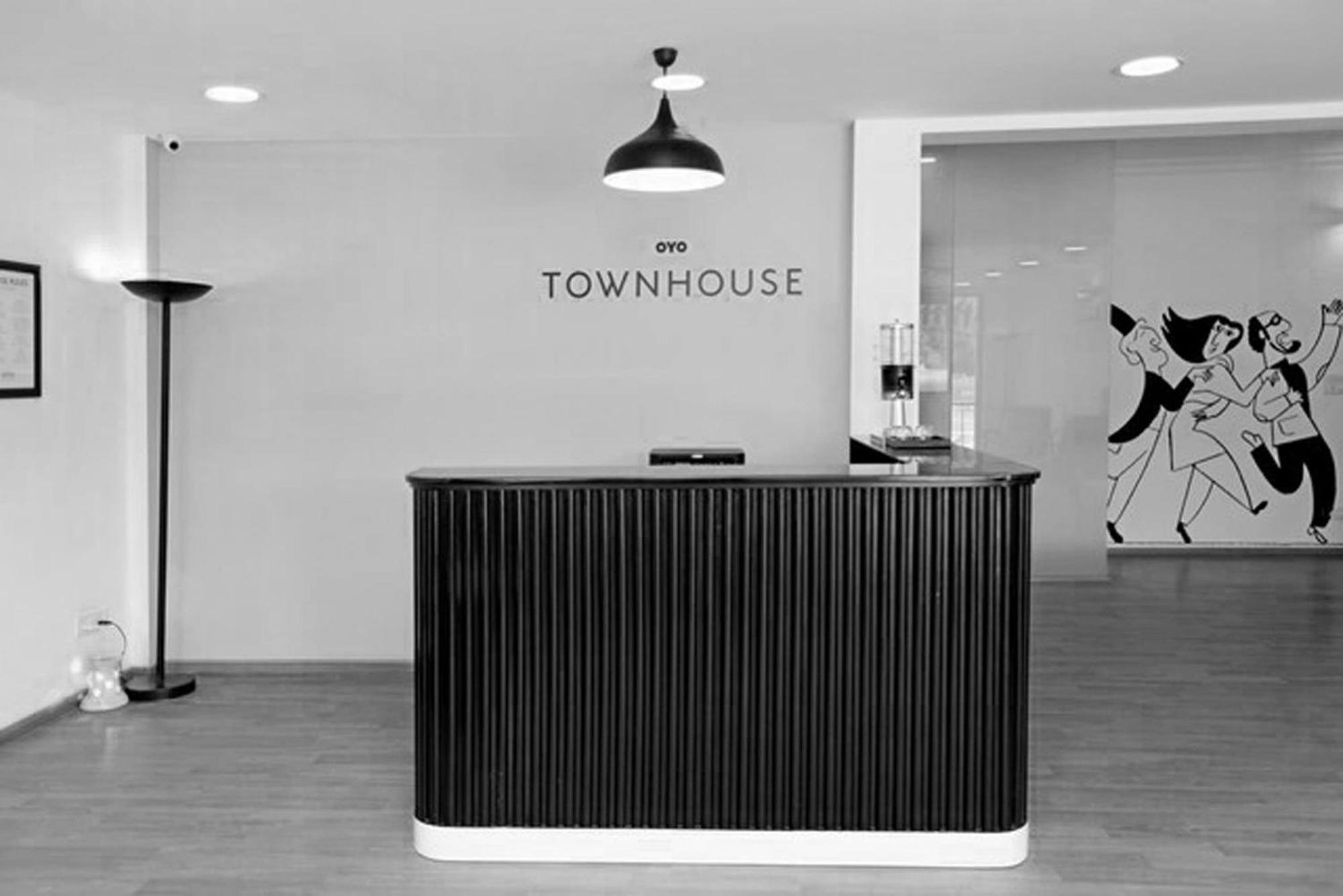 Oyo Townhouse 17 Huda City Center Near Leisure Valley Park 古尔冈 外观 照片