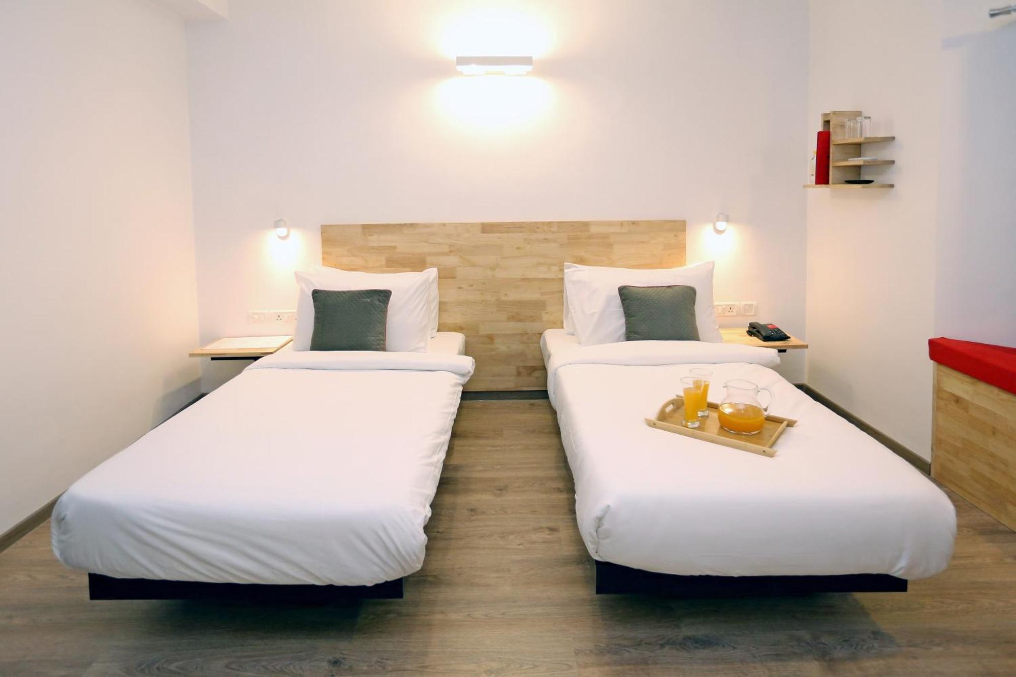 Oyo Townhouse 17 Huda City Center Near Leisure Valley Park 古尔冈 外观 照片