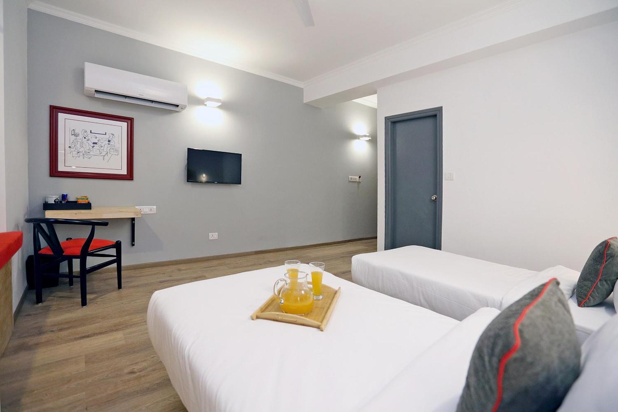 Oyo Townhouse 17 Huda City Center Near Leisure Valley Park 古尔冈 外观 照片